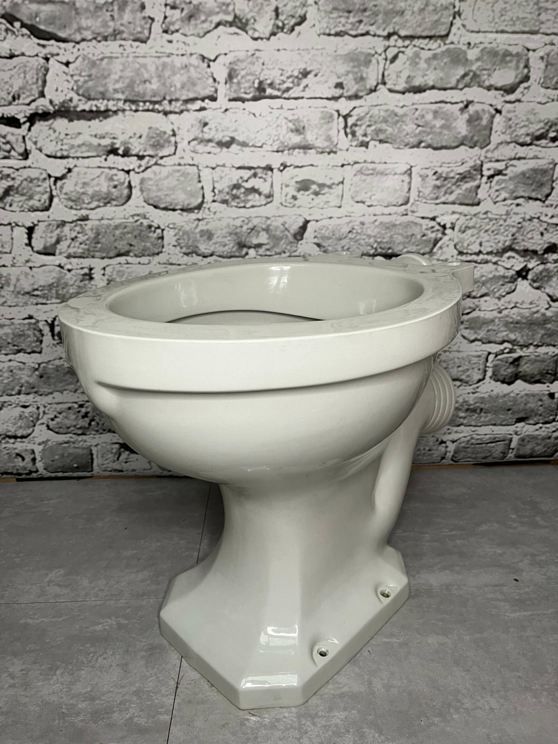 Whieldon Potteries P Trap Toilet Pan Sanitary Salvage