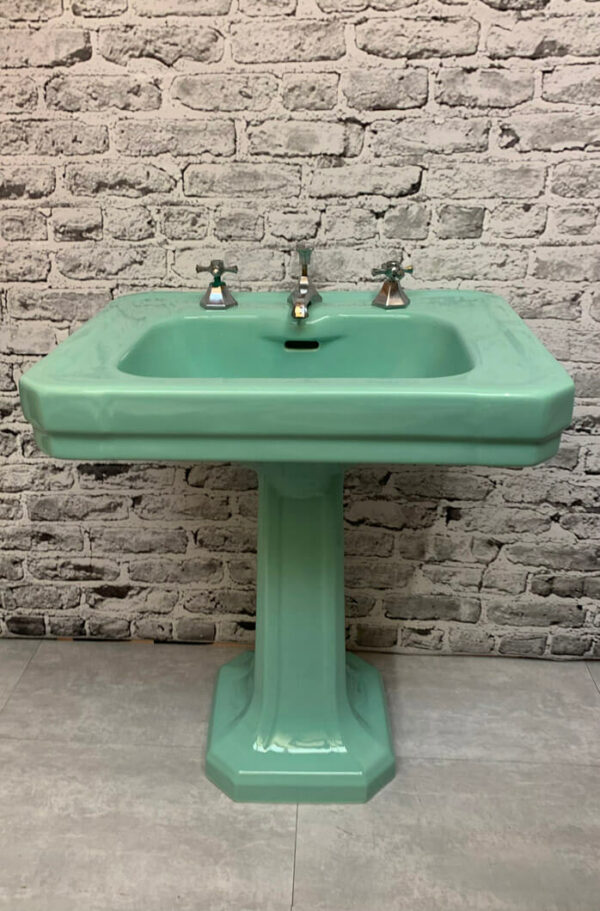 Art Deco "Standard" Sussex Basin and Pedestal in Turquoise from Sanitary Salvage in Evesham