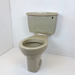 Alternative view of Pampas Toilet Close Coupled Pan & Cistern