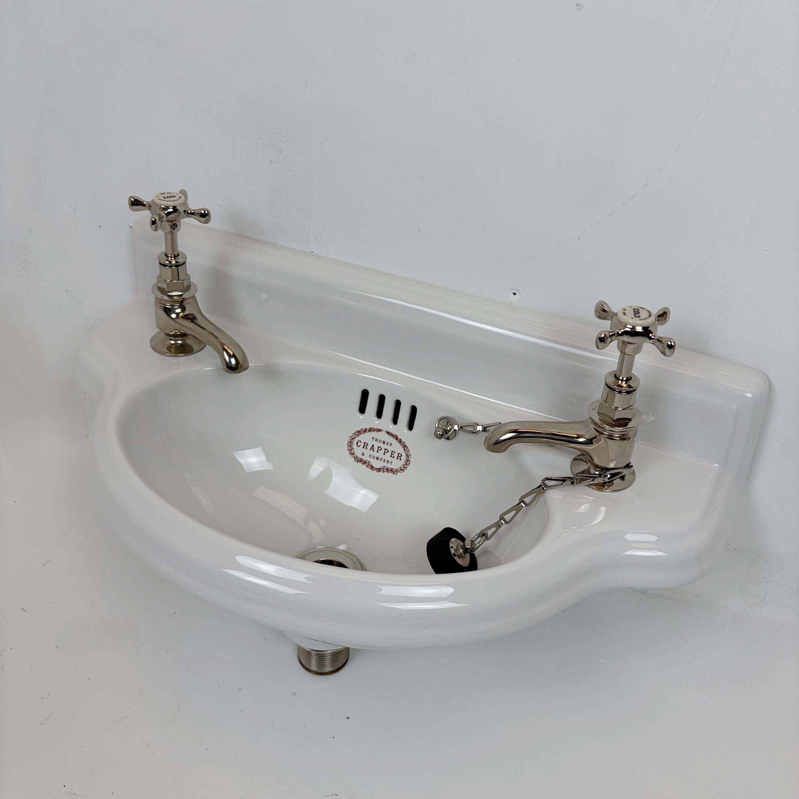 Thomas Crapper Cloakroom Basin Set - Image 2