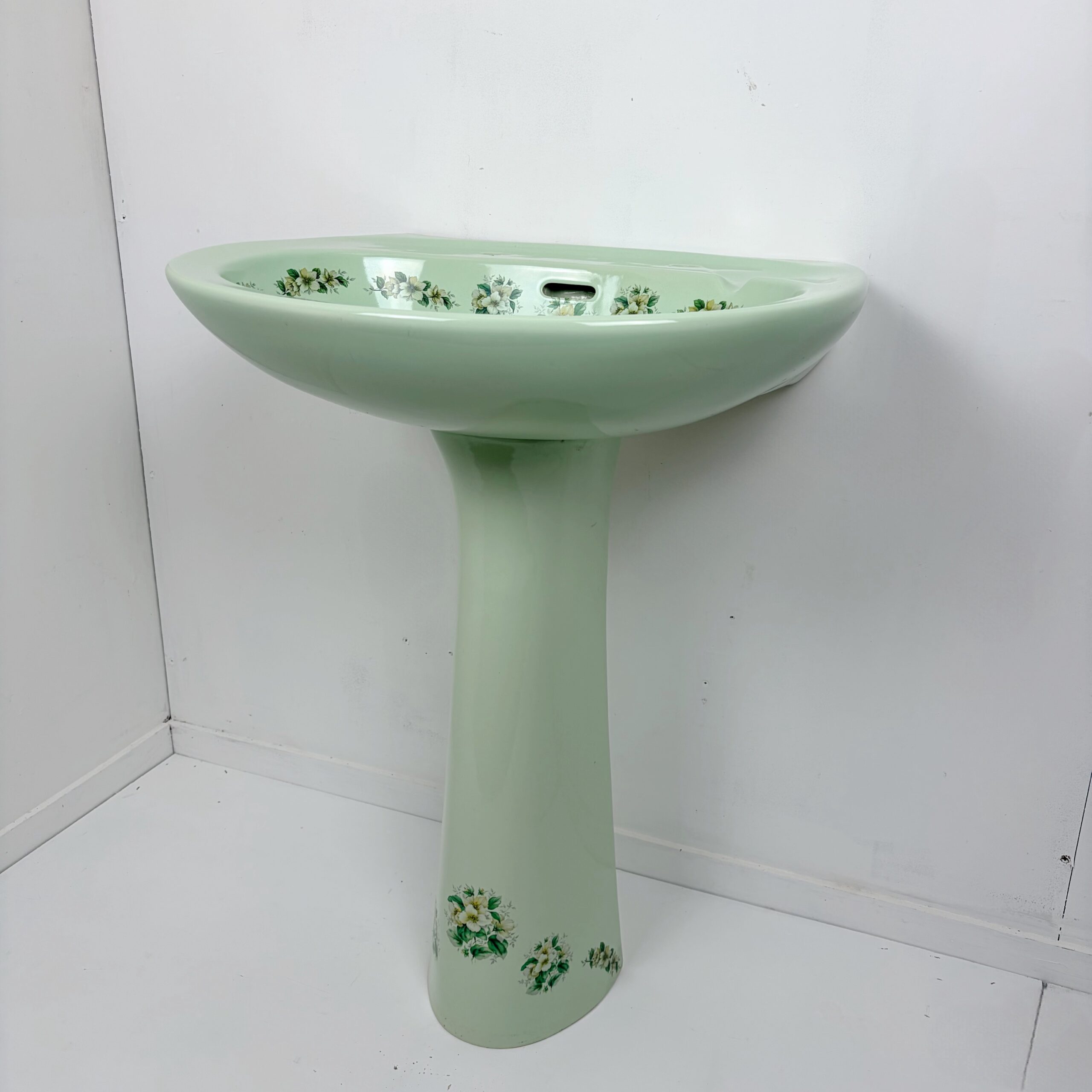 Balterley Light Green Apple Blossom Basin & Pedestal - Image 2