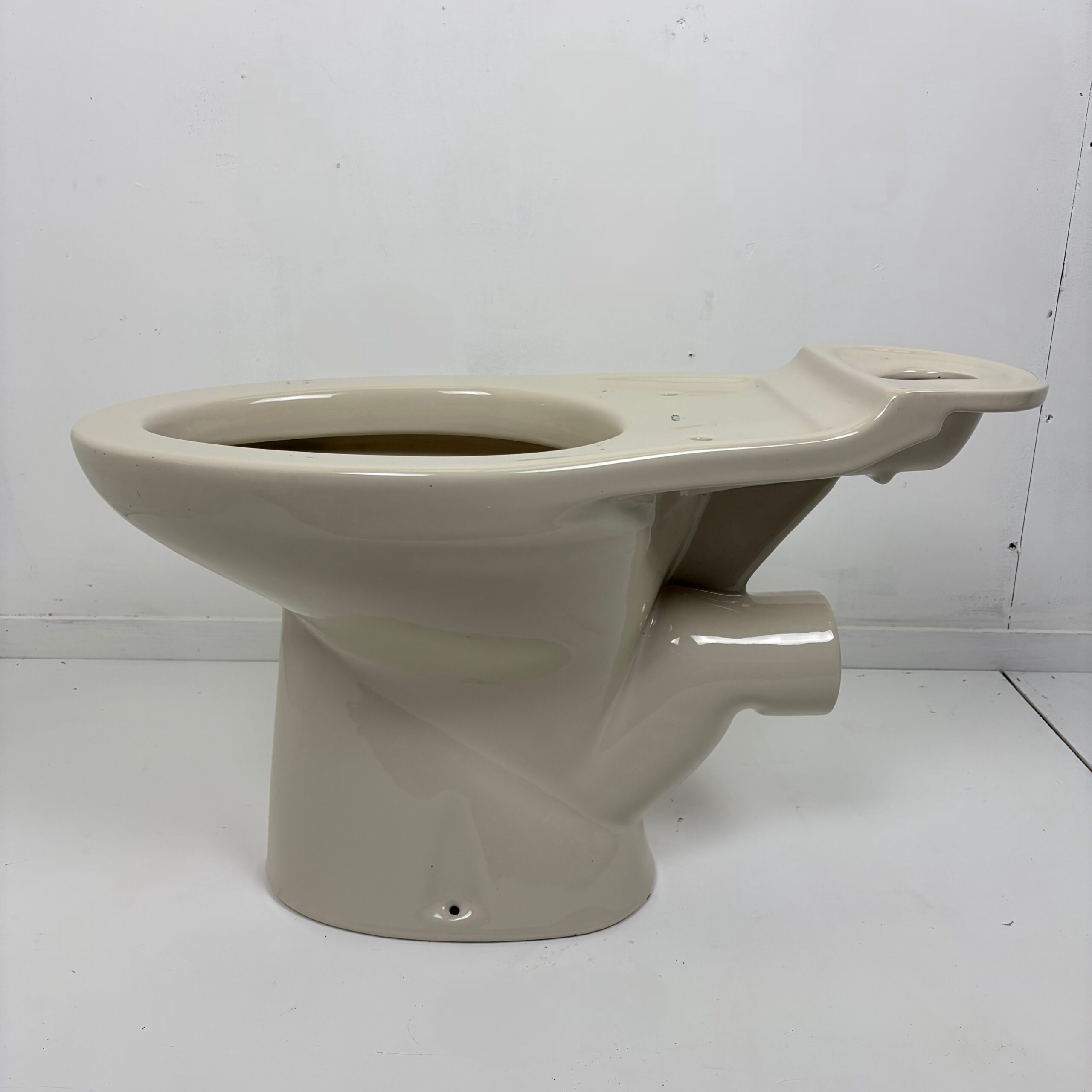 Indian Ivory ALLIA Close Coupled Toilet Pan - Image 2