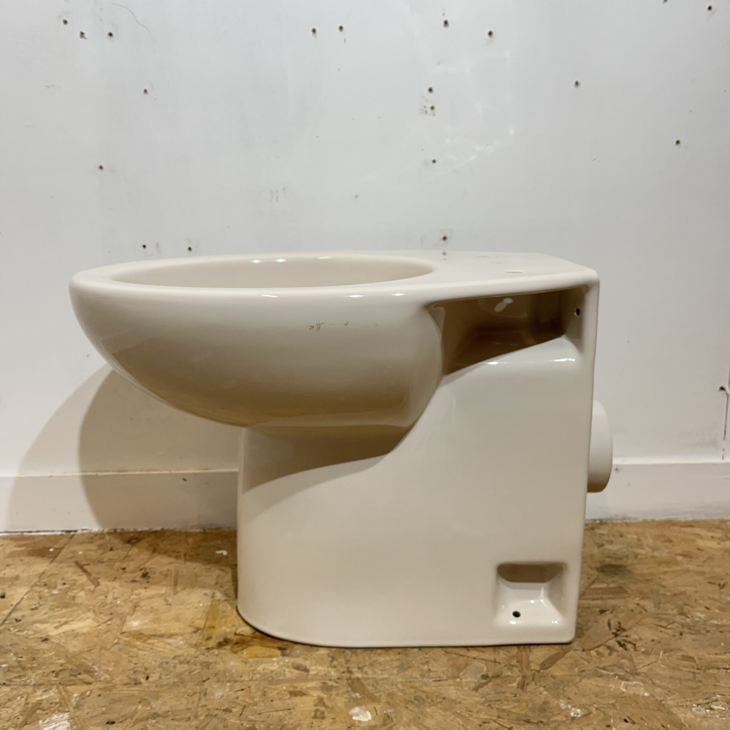 Ideal Standard Toilet & Basin Cloakroom Set in Whisper Peach - Image 6