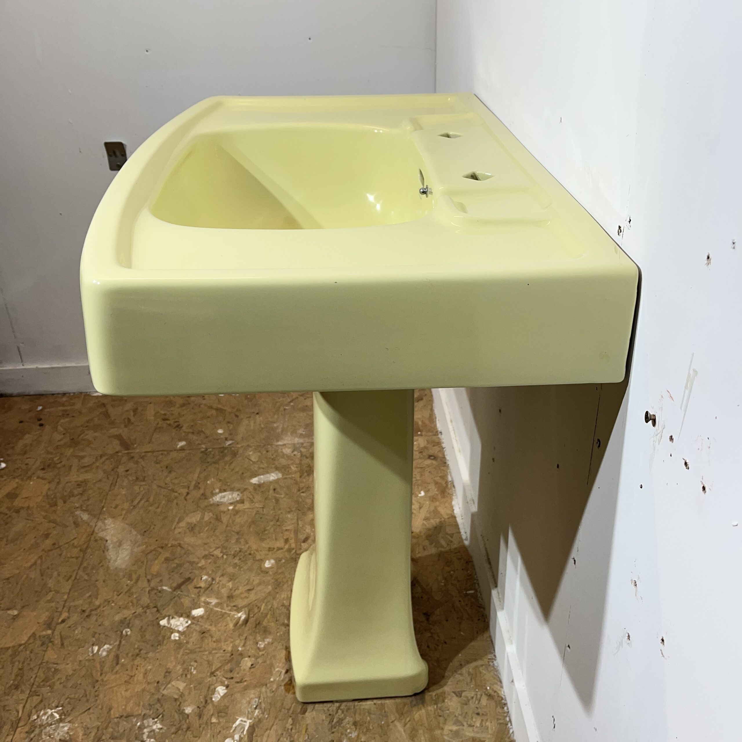 Vintage Twyfords Basin & Pedestal in Primrose Yellow c.1958 - Image 3