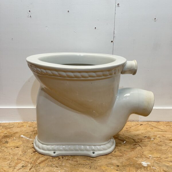Edwardian ‘The Aqua’ White Rope Patterned P Trap Toilet Pan - Image 3