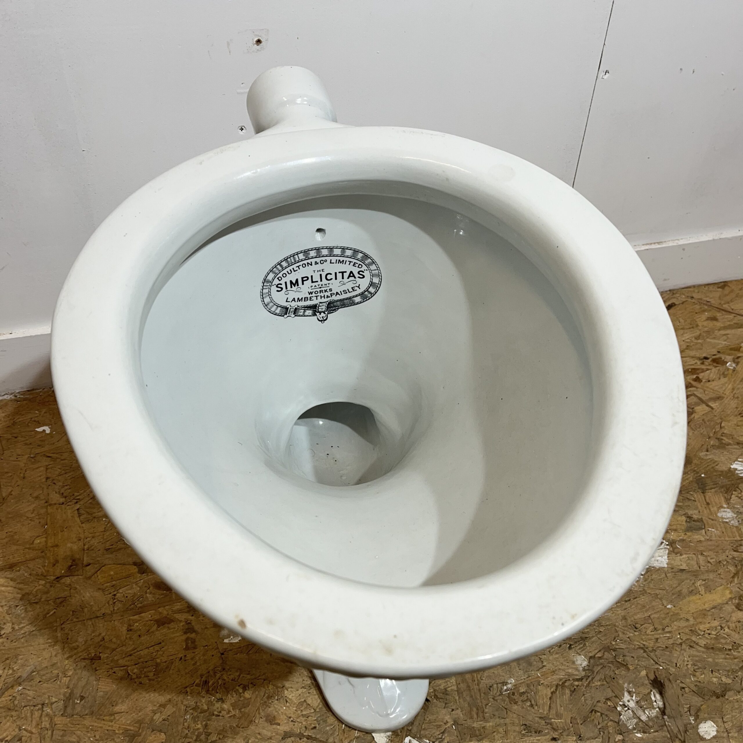 Antique Doulton & Co Simplicitas Toilet Pan - Image 5